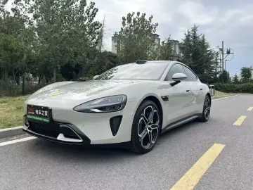 2024 Xiaomi SU7 с пробегом 23 000 км