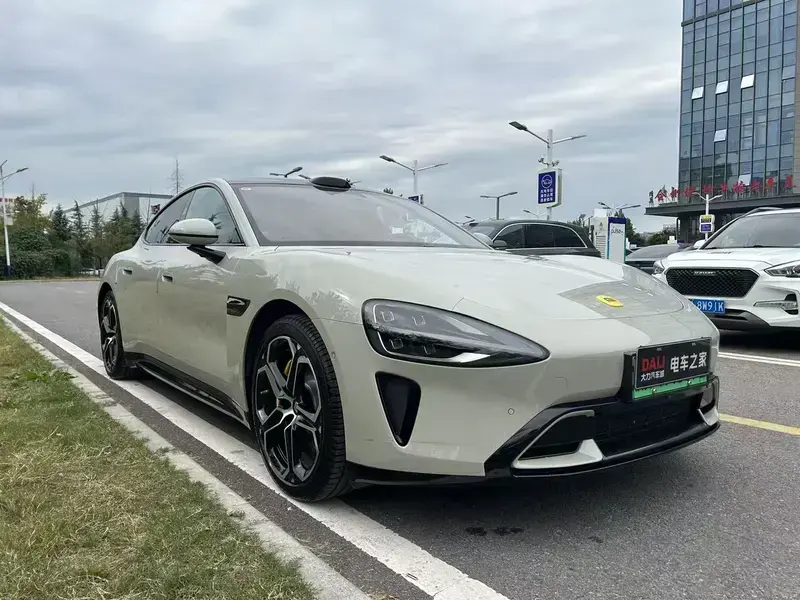 2024 Xiaomi SU7 с пробегом 23 000 км