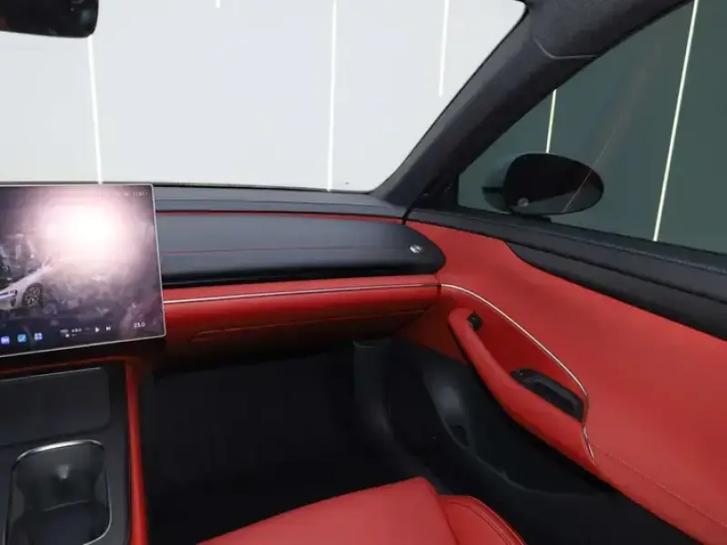 2024 Xiaomi SU7 с пробегом 3 200 км