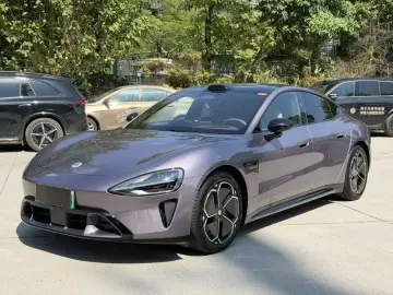 2026 Xiaomi SU7 с пробегом 300 км