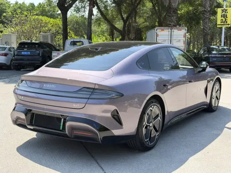 2026 Xiaomi SU7 с пробегом 300 км