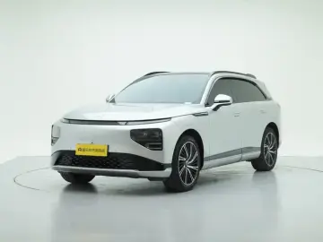 Xpeng G9