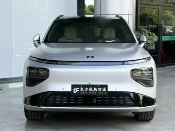 2025 Xpeng G9 с пробегом 10 000 км