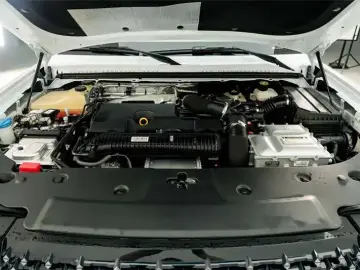 2023 BYD Yangwang U8 с пробегом 2 700 км
