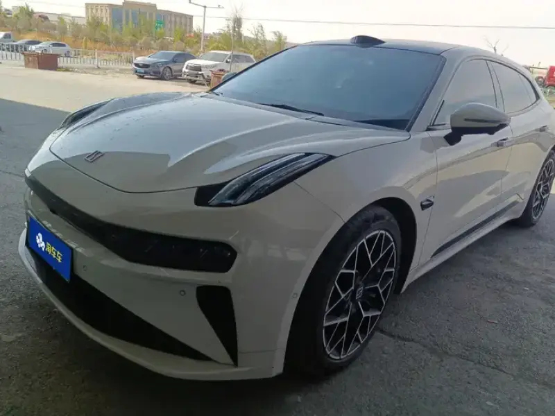 2025 Zeekr 001 с пробегом 77 000 км