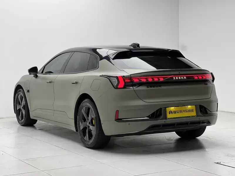 2023 Zeekr 001 с пробегом 62 000 км