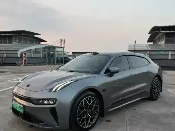 2024 Zeekr 001 с пробегом 33 000 км