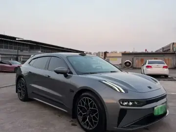 2024 Zeekr 001 с пробегом 33 000 км