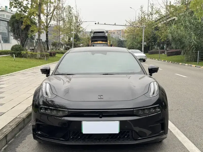 2023 Zeekr 001 с пробегом 71 000 км
