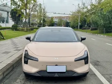 2024 Xpeng Mona M03 с пробегом 17 000 км