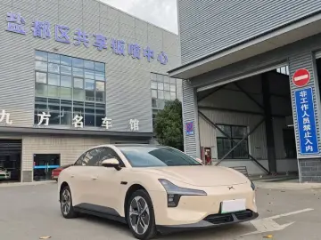 2025 Xpeng Mona M03 с пробегом 27 000 км