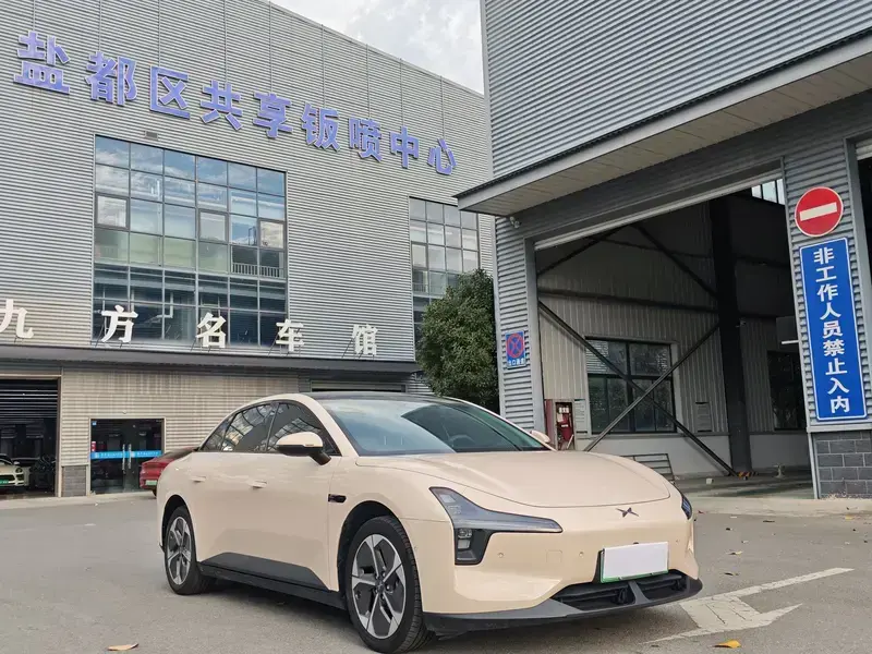 2025 Xpeng Mona M03 с пробегом 27 000 км