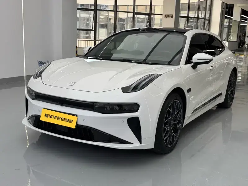 2025 Zeekr 001 с пробегом 47 000 км