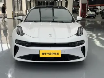 2025 Zeekr 001 с пробегом 47 000 км