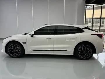 2025 Zeekr 001 с пробегом 47 000 км