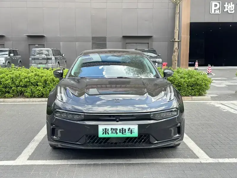 2023 Zeekr 001 с пробегом 46 000 км