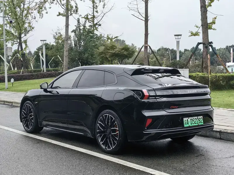 2024 Zeekr 001 с пробегом 94 000 км