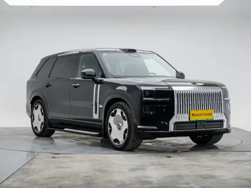 2025 Zeekr 9X с пробегом 1 300 км