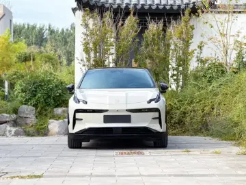 2024 Zeekr X с пробегом 45 000 км