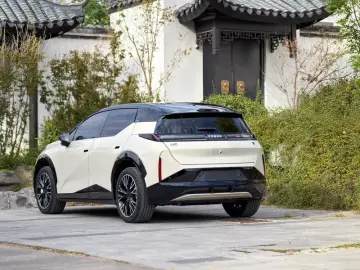 2024 Zeekr X с пробегом 45 000 км