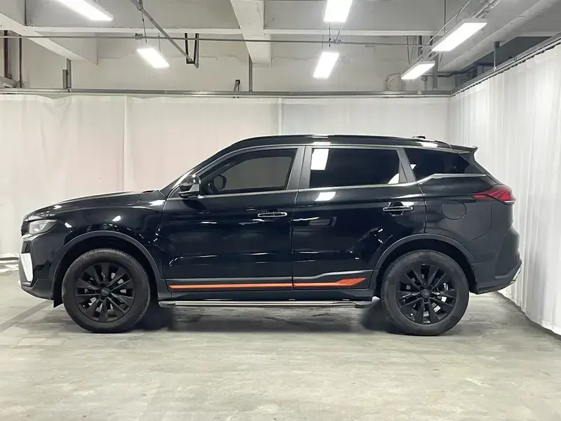 2022 Geely Atlas Pro с пробегом 86 200 км