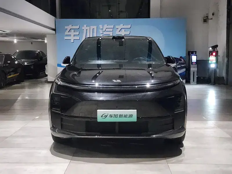 2024 Li Auto (Lixiang) L6 с пробегом 26 200 км