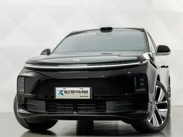 2024 Li Auto (Lixiang) L6 с пробегом 29 700 км