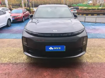 2024 Li Auto (Lixiang) L6 с пробегом 78 000 км