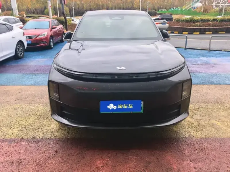 2024 Li Auto (Lixiang) L6 с пробегом 78 000 км