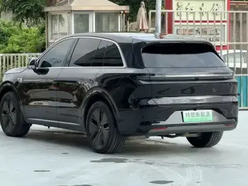 2024 Li Auto (Lixiang) L6 с пробегом 33 000 км