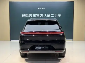 2024 Li Auto (Lixiang) L6 с пробегом 25 500 км