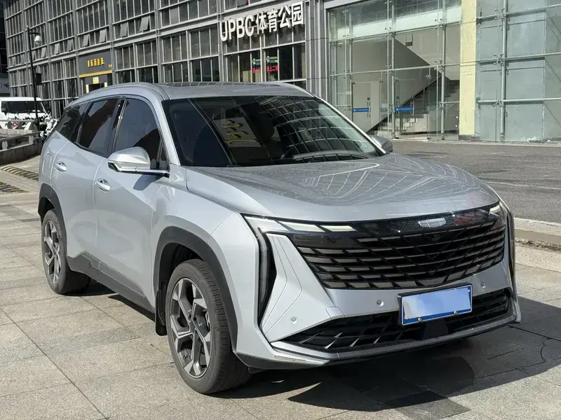 2023 Geely Boyue L с пробегом 60 000 км