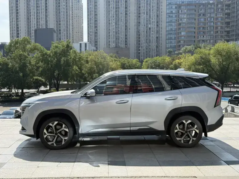2023 Geely Boyue L с пробегом 60 000 км