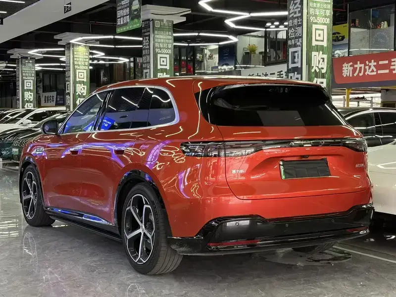 2026 Aito M6 с пробегом 3 000 км