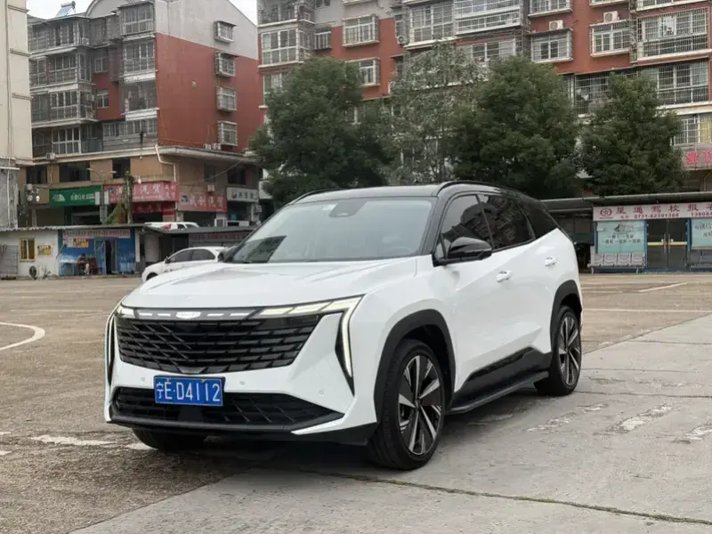 2023 Geely Boyue L с пробегом 46 000 км
