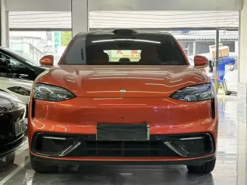 2026 Aito M6 с пробегом 5 000 км
