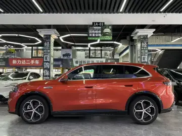 2026 Aito M6 с пробегом 5 000 км