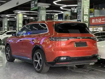 2026 Aito M6 с пробегом 5 000 км