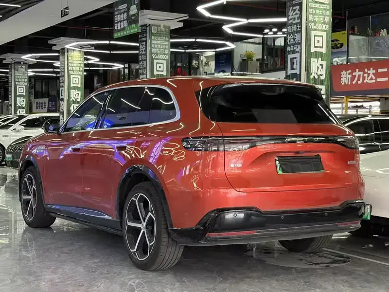2026 Aito M6 с пробегом 5 000 км