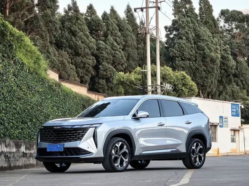 2024 Geely Boyue L с пробегом 7 700 км