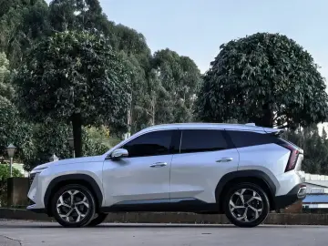 2024 Geely Boyue L с пробегом 7 700 км