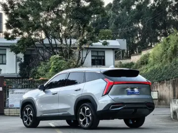 2024 Geely Boyue L с пробегом 7 700 км