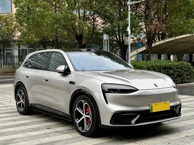 2026 Aito M6 с пробегом 8 000 км