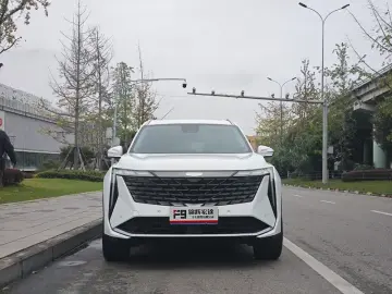 2023 Geely Boyue L с пробегом 69 000 км
