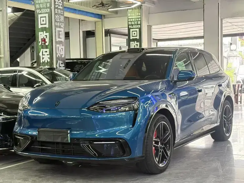 2026 Aito M6 с пробегом 5 000 км