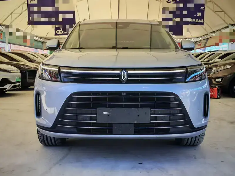 2024 Aito M7 с пробегом 100 000 км