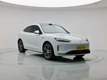 2024 Aito M5 с пробегом 22 400 км