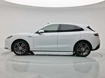 2024 Aito M5 с пробегом 22 400 км