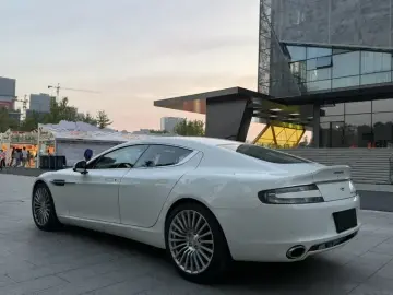2016 Aston Martin Rapide с пробегом 30 000 км