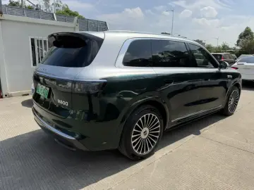 2025 Aito M8 с пробегом 42 000 км